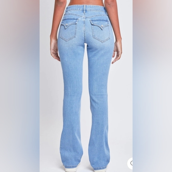 NWT YMI Size 11 Medium Wash Boot Cut Jeans - Picture 5 of 7